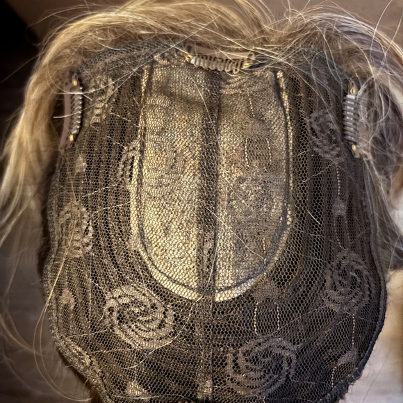 12” Brown Blonde Highlights Hair Topper - Picture 4 of 6